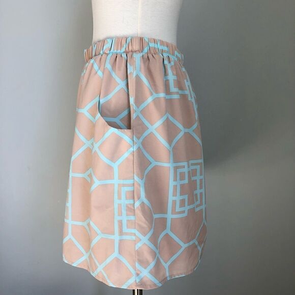 3/$30 Emmelee Printed Turquoise Tan Mini Skirt M - Picture 2 of 5